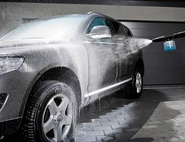 Абразивная полировка кузова автомобиля и полировальная паста для авто