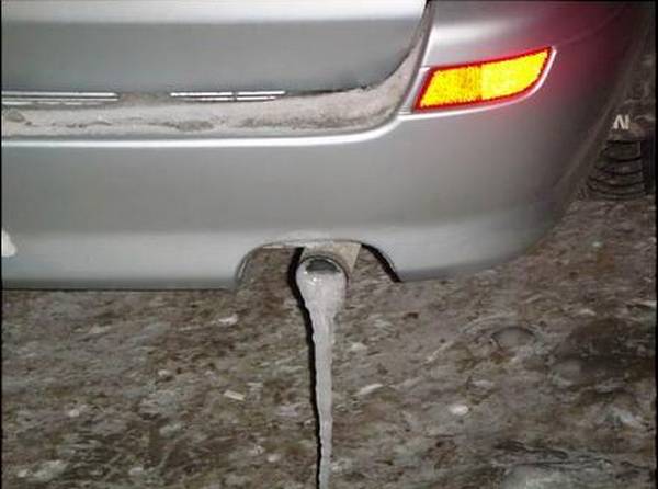 Как отогреть выхлопную трубу автомобиля и избавиться ото льда в ней - фото