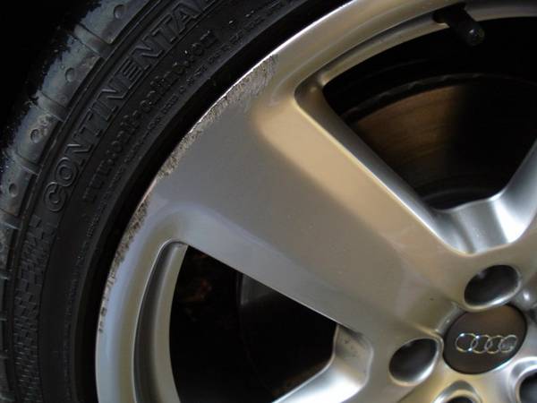 Спасение колесных дисков: убираем царапины и сколы с их поверхности с фото