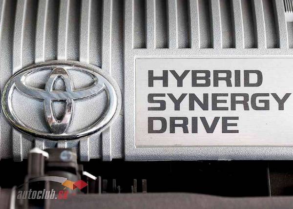 Силовая часть Тойота Приус Гибрид и отзывы об аналоге Honda Civic Hybrid - фото