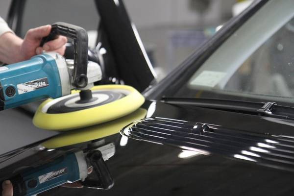 О том, как полировать акрил на кузове автомобиля после покраски - фото