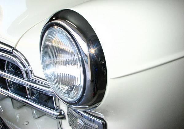 Сияющие фары: все о полировке стеклянных фонарей автомобиля с фото