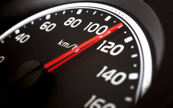 Какие штрафы грозят за превышение скорости и могут ли лишить прав? с фото